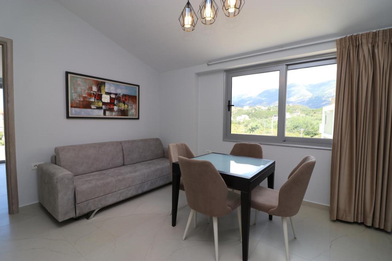 Vourtarea Guesthouse Himare Exterior foto